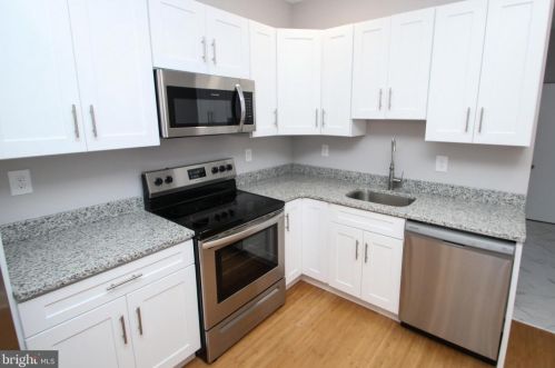 2718 28 St, Philadelphia PA 19132-2528 exterior