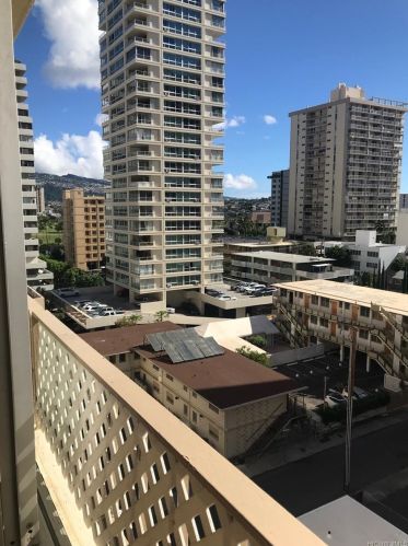 225 Kaiulani Ave, Honolulu HI  96815-3062 exterior