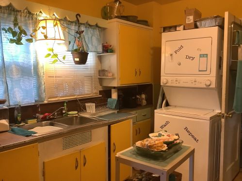 2417 7 St, Meskegon MI 49440-1060 exterior