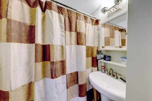 65 Preston St, Providence RI 02906-3817 exterior