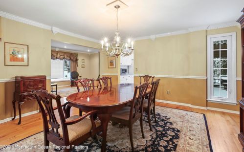 14 Burdge Dr, Middletown NJ 07748-1860 exterior