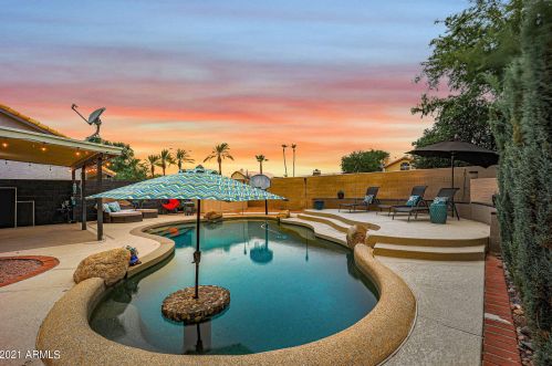 3116 Golden Ln, Chandler, AZ 85226-1416