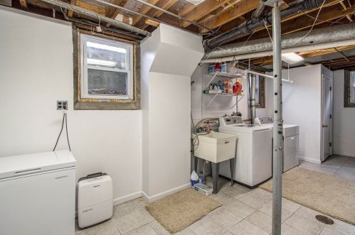 2804 Bronson Blvd, Kalamazoo MI  49008-2360 exterior