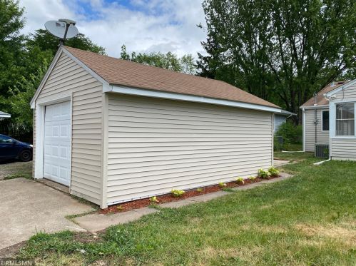 1629 Hazel St, Saint Paul MN 55119-4231 exterior