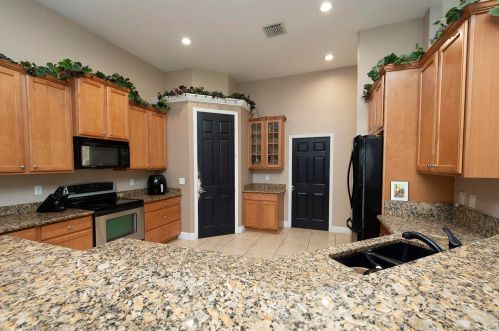 2472 Valnera St, Fort Pierce FL  34953-2448 exterior