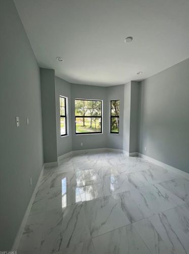 2912 66 Ave, Naples FL 34120-2652 exterior