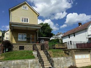 734 9th St, Monroeville PA  15140-1217 exterior