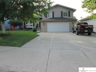 16214 Arbor St, Omaha, NE 68130-1744