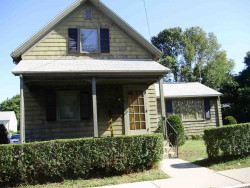 42 Adams Ave, Newton, MA 02465-1003