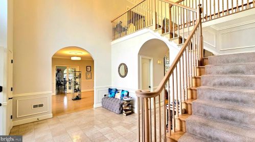 17815 Fraley Farm Rd, Rockville MD 20855-1664 exterior