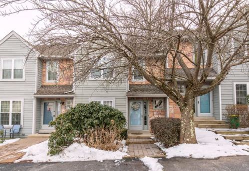 180 Nottingham Ct, Chester, PA 19014-1270