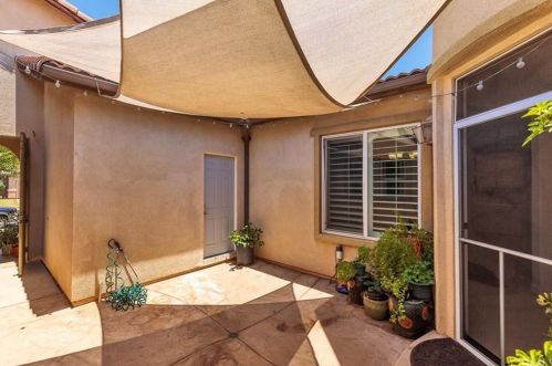 333 Caldera St, Perris, CA 92570-5533