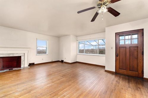 1769 Bower Hill Rd, Pittsburgh PA 15243-1508 exterior