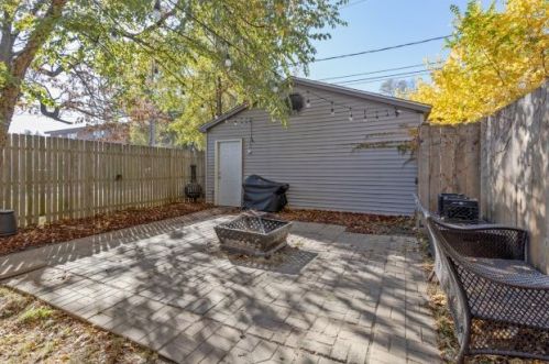 7440 Yates Blvd, Chicago IL 60617-4970 exterior