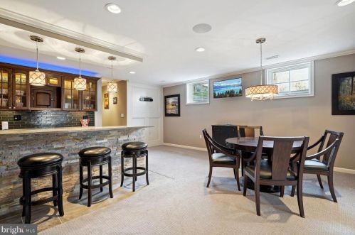 11409 Palatine Dr, Rockville MD  20854-1453 exterior