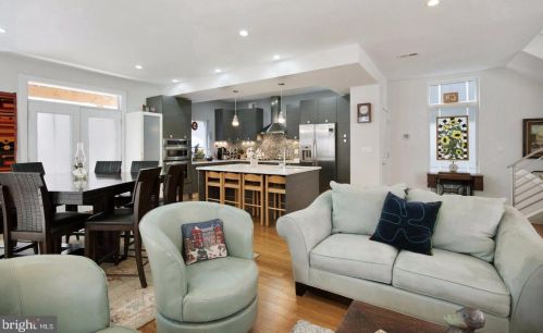 860 Leithgow St, Philadelphia PA  19123-2127 exterior