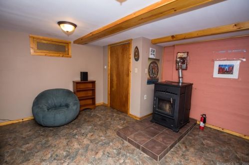 388 Elm St, Wallingford CT 06492-3231 exterior