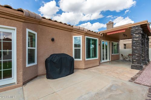 1709 Cathedral Rock Dr, Phoenix AZ 85048-8909 exterior