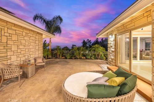 1347 Dana Pl, Fullerton CA  92831-1108 exterior