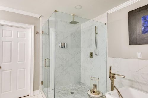 2884 Cravey Dr, Atlanta GA  30345-1420 exterior