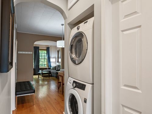 2429 Superior St, Chicago IL 60612-1111 exterior