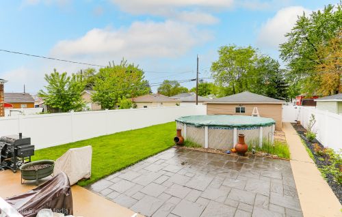 6144 Nagle Ave, Chicago IL 60634-3877 exterior