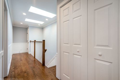 5520 Luna Ave, Chicago IL  60630-1312 exterior