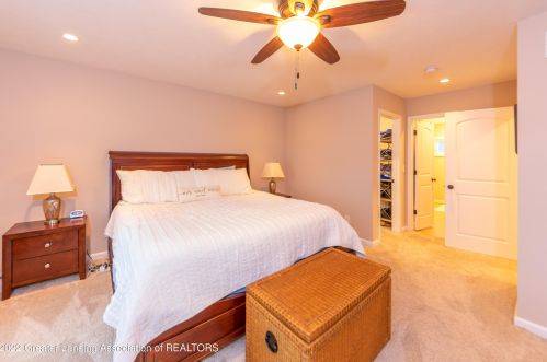 6249 Reynolds Rd, Haslett MI 48840-8906 exterior