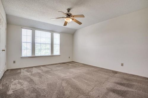 5821 Poole Dr, Frisco TX 75056-4467 exterior