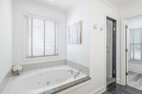 1371 Edmund Ct, Atlanta GA  30306-2236 exterior