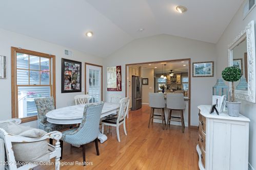 2215 Middle Ave, Point Pleasant Beach NJ 08742-5138 exterior