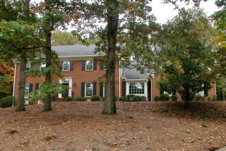 5765 Heards Forest Dr, Atlanta GA  30328-4756 exterior