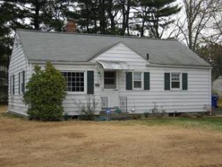 87 Granger St, Springfield, MA 01119-2411