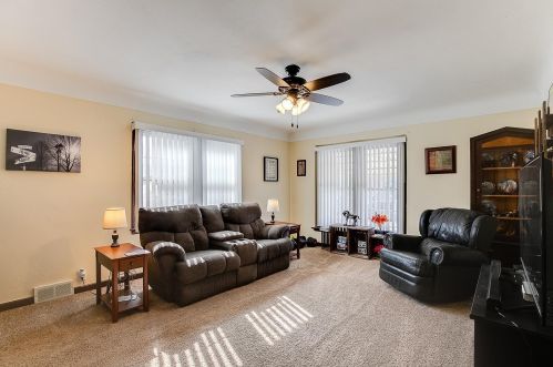 305 11th Ave, South Saint Paul, MN 55075-2524