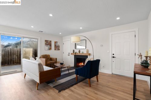 2796 Courtland Dr, Concord CA  94520-4720 exterior