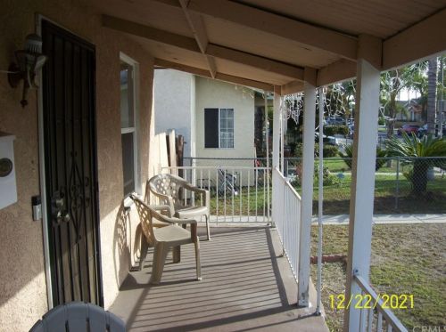 2705 Olive Ave, Fullerton CA 92833-3542 exterior