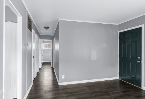 2010 Glen Flora Ave, Waukegan IL 60085-1304 exterior