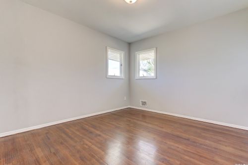 14 Gannet Dr, Commack NY 11725-4903 exterior