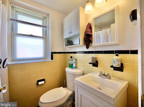 720 Beech Ave, Manor PA 19036-1104 exterior