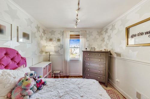 969 Fairfield Ave, Elmhurst IL 60126-4946 exterior