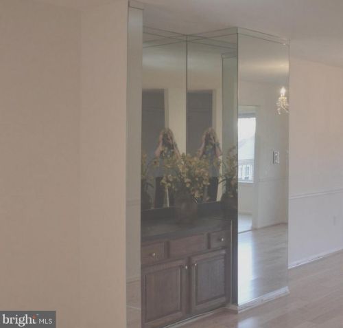 7609 Heatherton Ln, Rockville MD  20854-3211 exterior