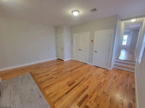 124 Union St, Newark NJ  07105-1307 exterior