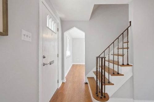 4125 Gladstone St, Pittsburgh PA 15207-1423 exterior