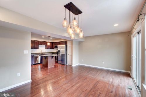 711 Grant Dr, Hanover PA  17331-2079 exterior