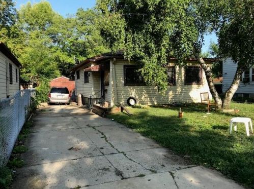 4857 49th St, Milwaukee, WI 53218-4349