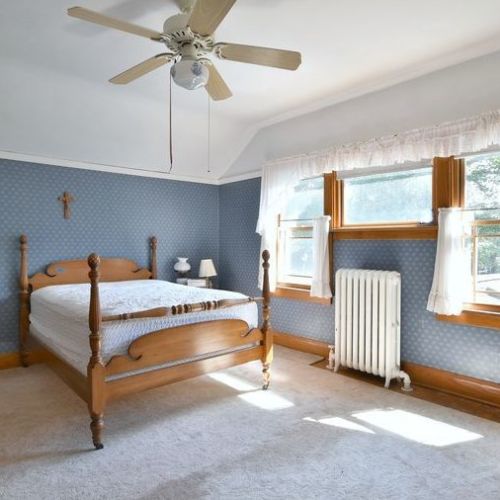 124 Kenmore Ave, Elmhurst IL 60126-3516 exterior