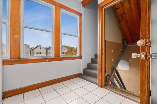 2710 Lawndale Ave, Chicago IL 60655-3312 exterior