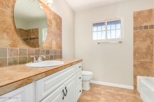 1575 Grant Rd, Tucson AZ  85719-3313 exterior