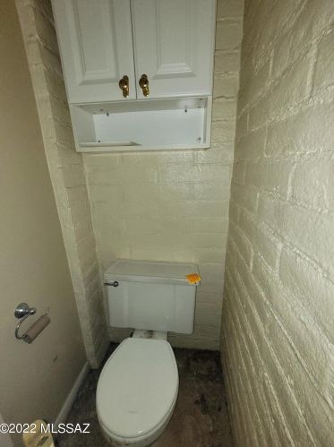 2875 Tucson Blvd, Tucson AZ  85716-1840 exterior