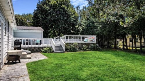 80 Gaudet St, Providence RI  02911-2212 exterior